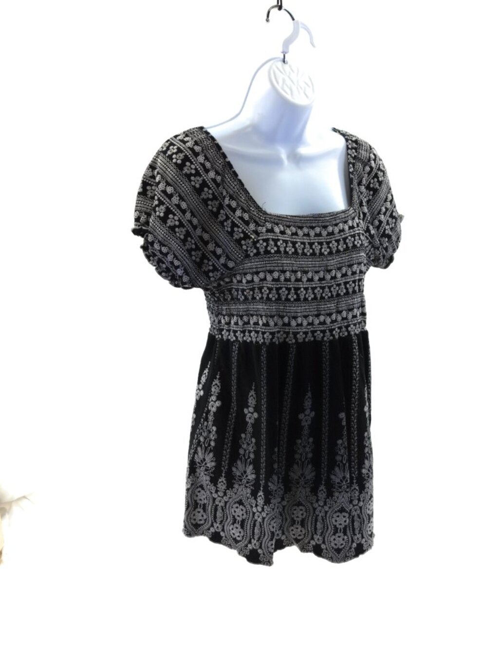 Roz & Ali Plus 1X Black White Paisley Boho Square Neck Tunic Top - Picture 2 of 6